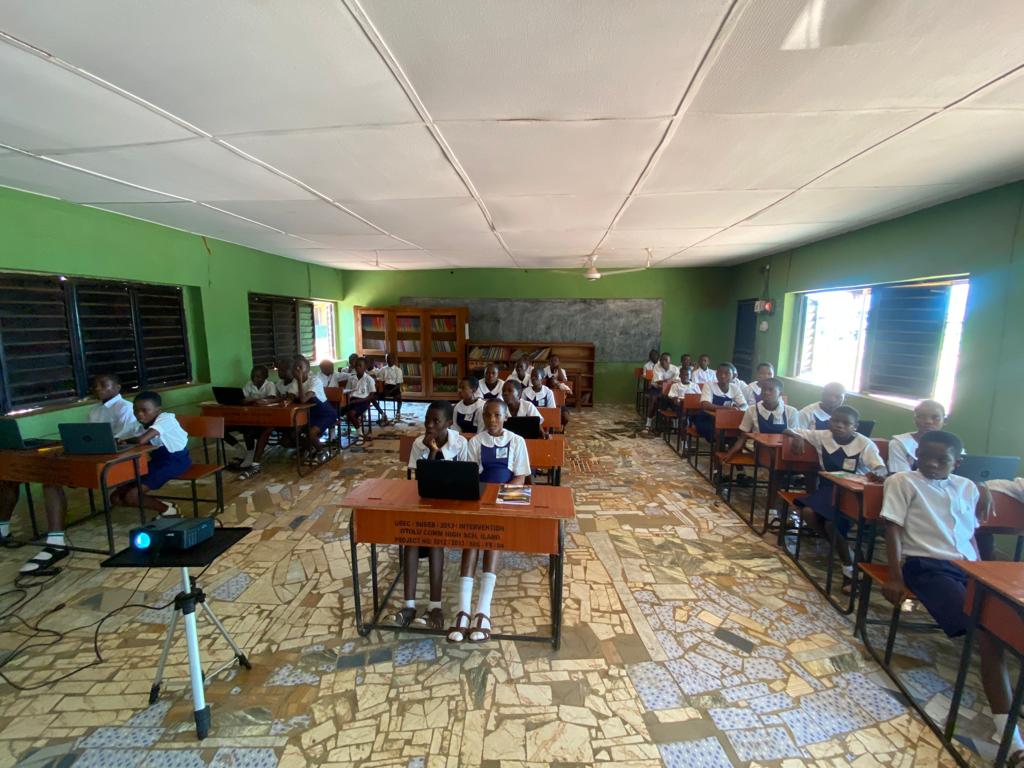 cross section of students at the English Learning center